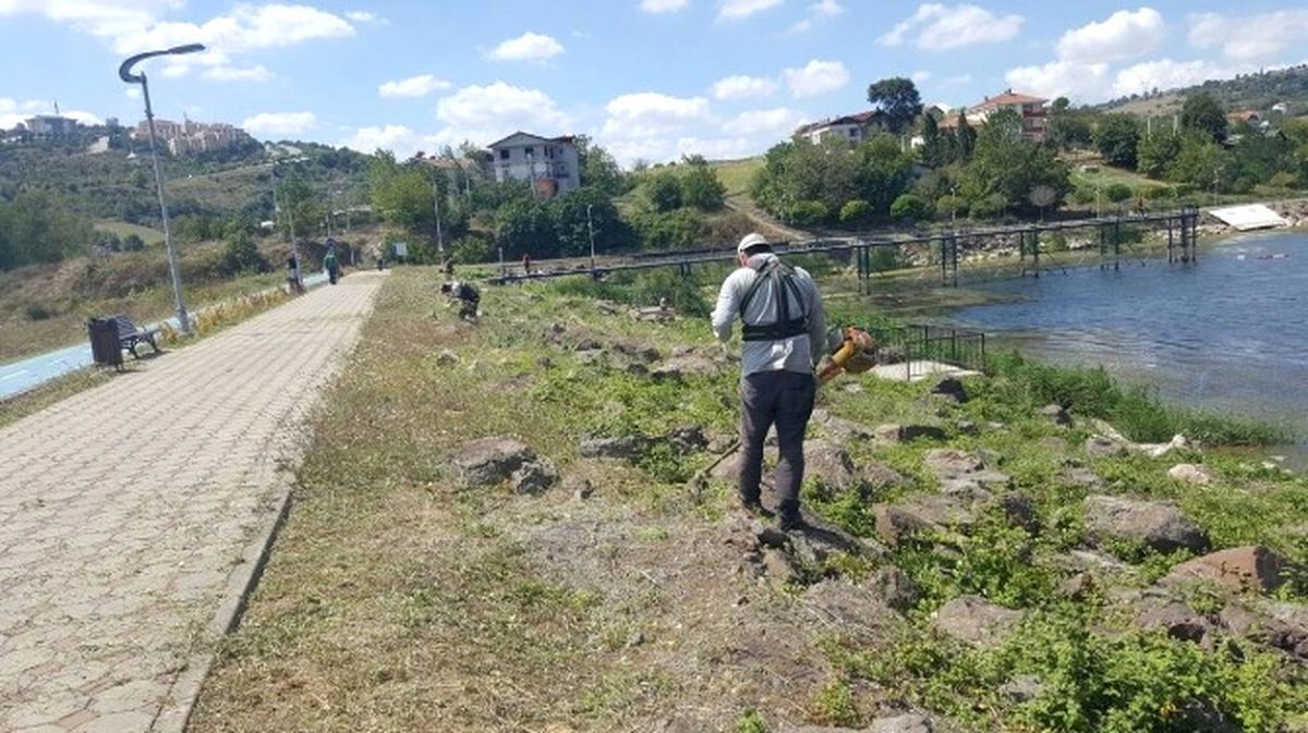 İzmit\'te Park ve Bahçeler Yenileniyor