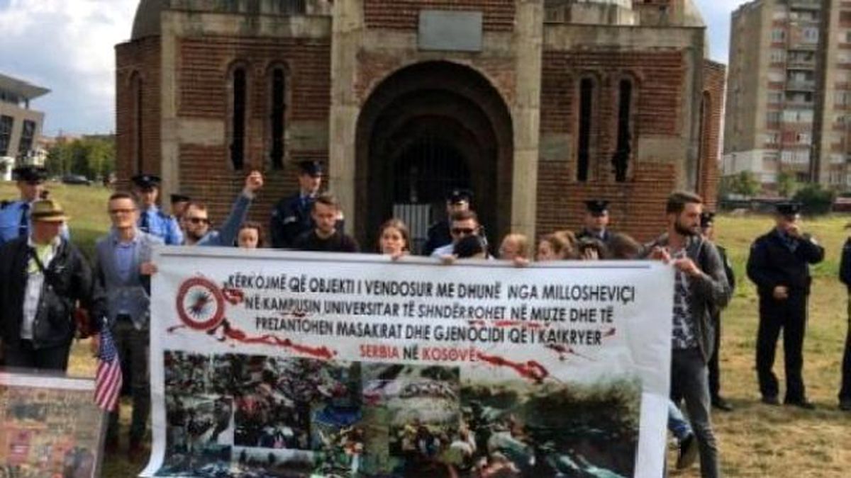 Kampüste Faaliyete Geçecek Kilise Protesto Edildi