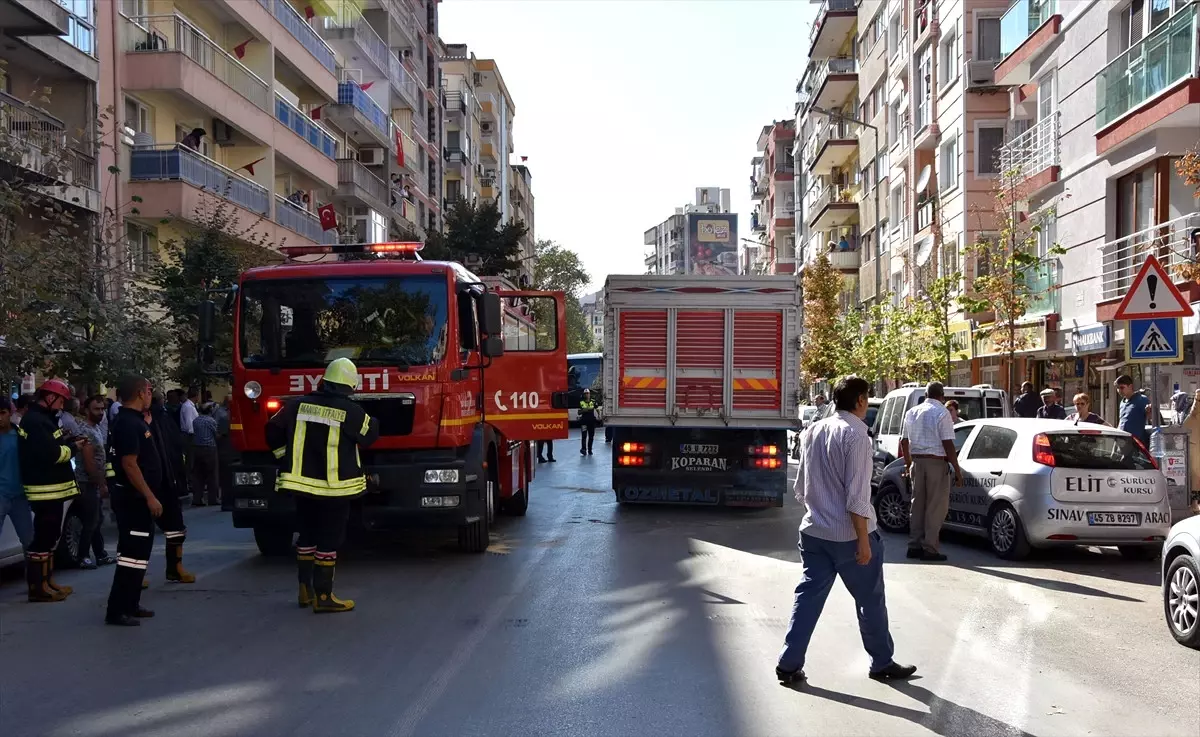 Manisa\'da Trafik Kazası: 1 Yaralı