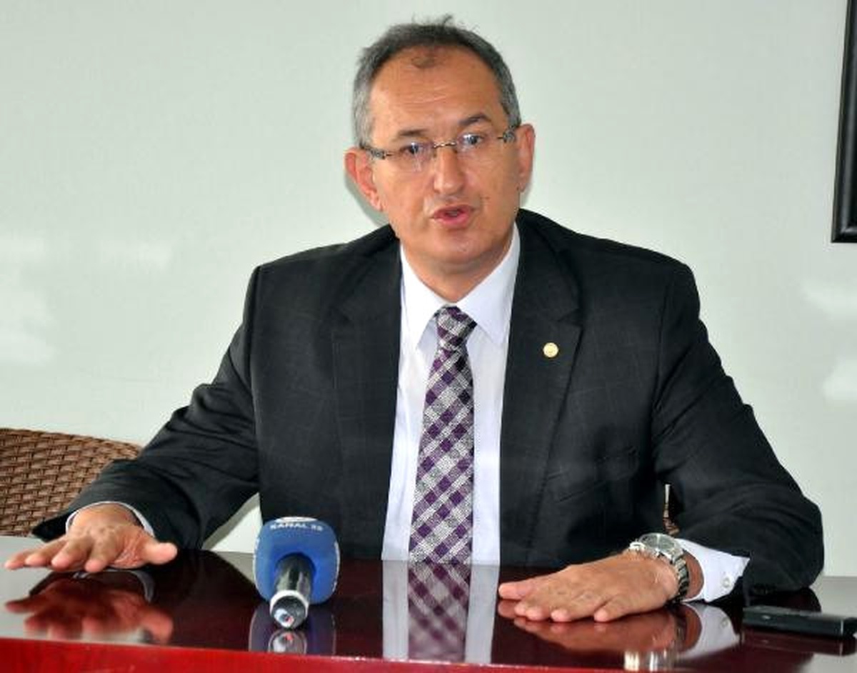 Okulda Andımızı Okumak İsteyen Öğrencilere Müdürden Tepki (2)