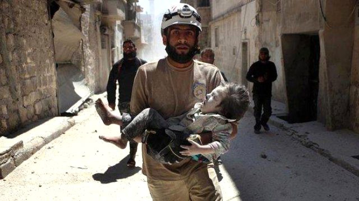 Esad Güçleri Halep\'te Muhaliflere Bomba Yağdırıyor
