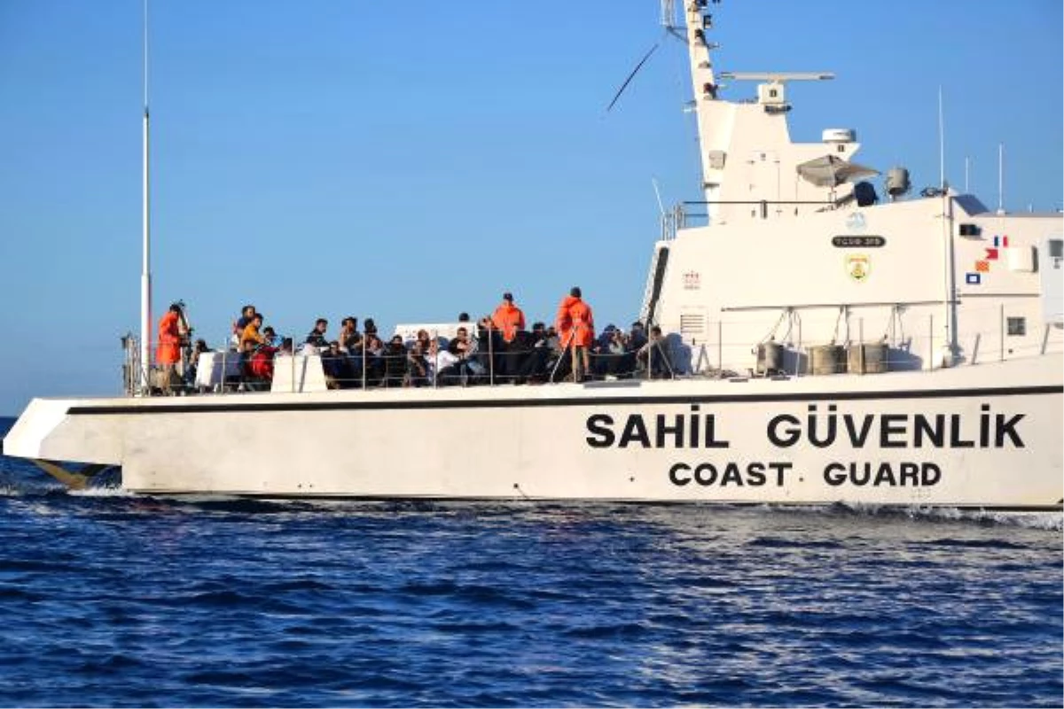 Mersin\'de Umut Yolculuğuna Çıkan 114 Suriyeli Kaçak Yakalandı
