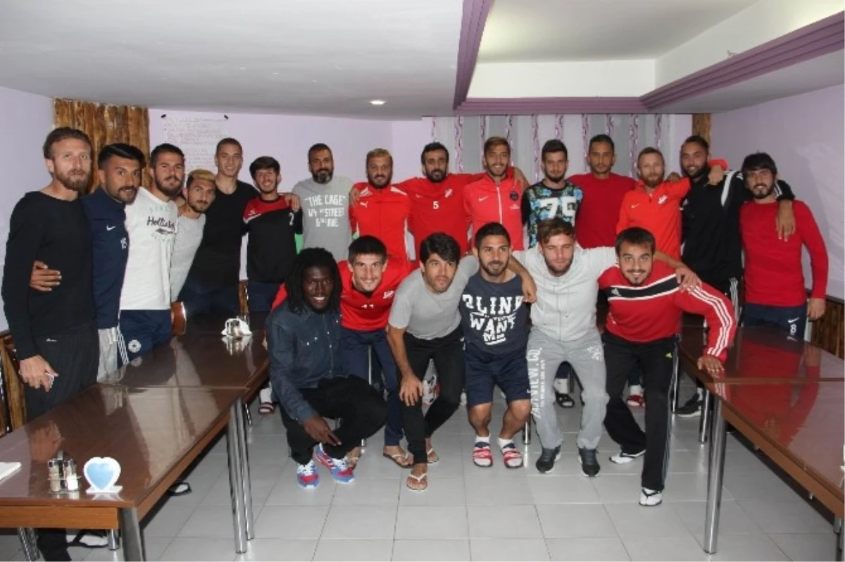Nevşehirsporlu Futbolculardan Birlik Beraberlik Mesajı