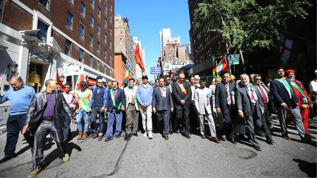 New York\'ta İslamofobiye Karşı Sosyal Medya Kampanyası