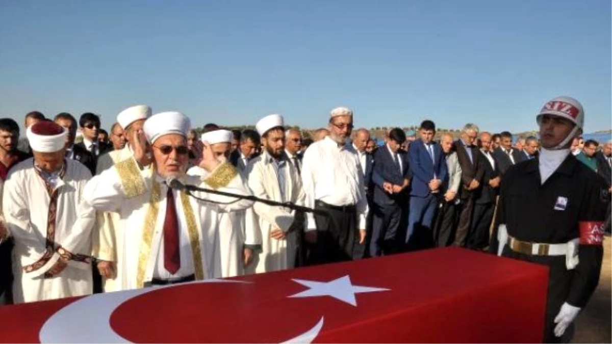 Osmaniyeli Şehit Jandarma Uzman Çavuş Toprağa Verildi