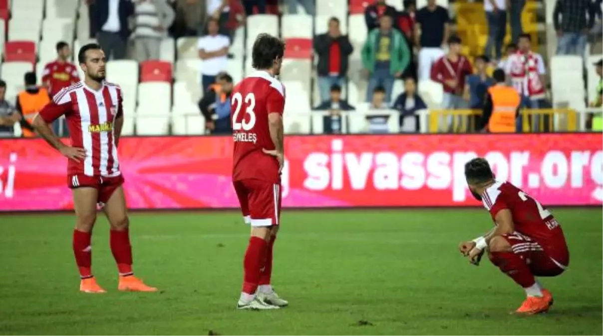 Sivasspor\'da Özköylü\'ye \'İstifa\' Sesleri