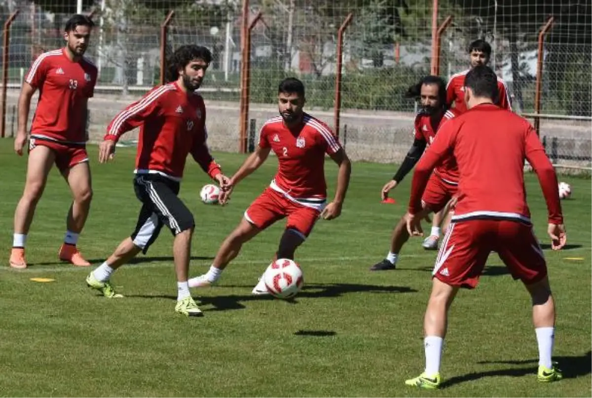 Sivasspor Teknik Direktörü Özköylü Şanssızlıktan Yakındı