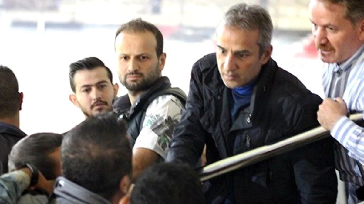 Taraftarlardan İsmail Kartal\'a Tepki: Biz Fenerbahçeli Teknik Direktör İstemiyoruz