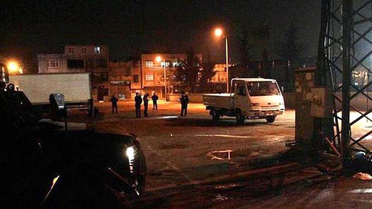 Adana'da Polise Ses Bombalı Saldırı