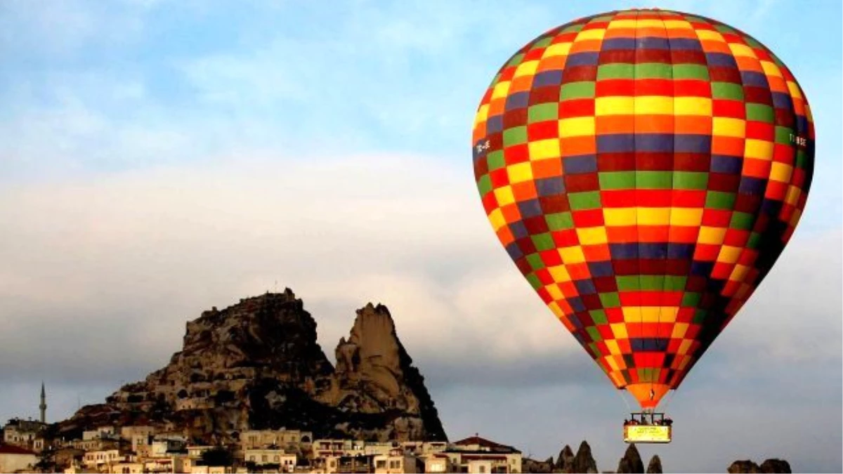 Balon Turizminde Kapadokya ve Pamukkale\'ye Yeni Rakip