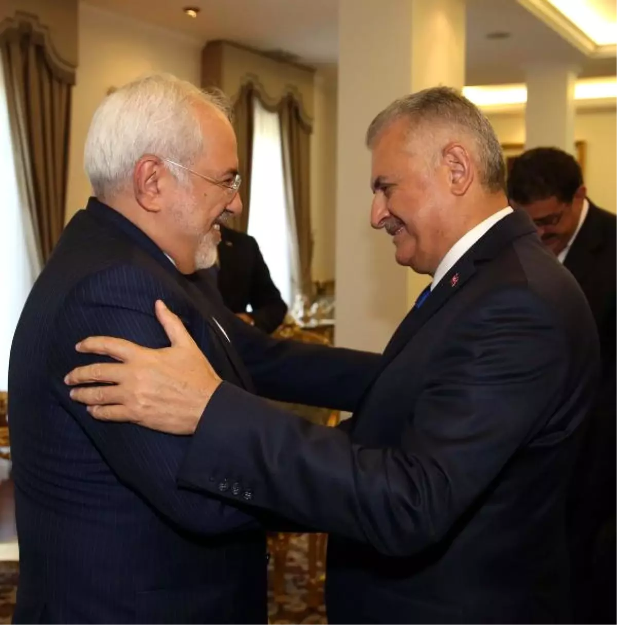 Başbakan Yıldırım, İran Dışişleri Bakanı Zarif\'i Kabul Etti