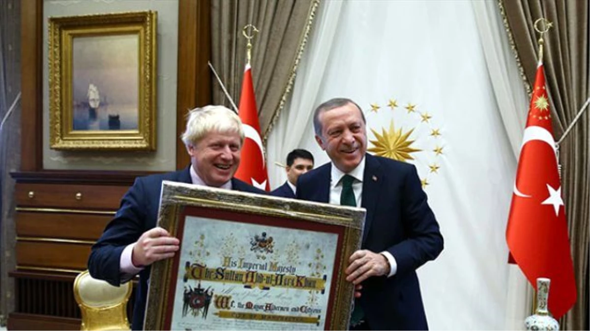 Boris Johnson\'a İngiliz Basınından \'Türkiye\' Eleştirisi