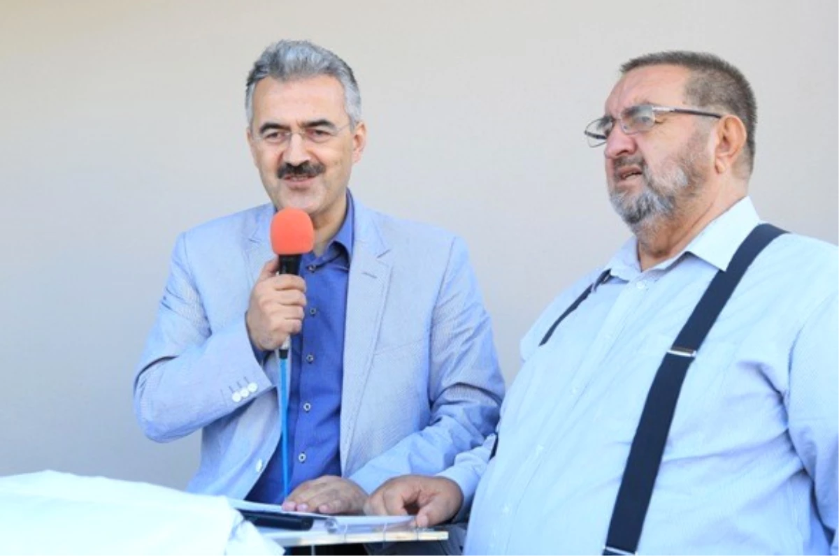 Çeşme\'de Doktorsuz Kalan Sağlık Merkezi Ertan\'ı İsyan Ettirdi