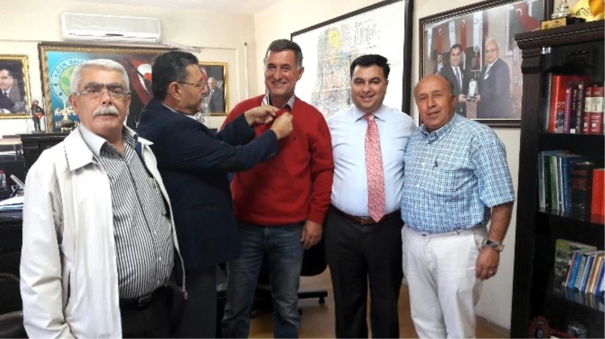 CHP Köşk Eski Başkanı Deniz, AK Parti Saflarına Katıldı