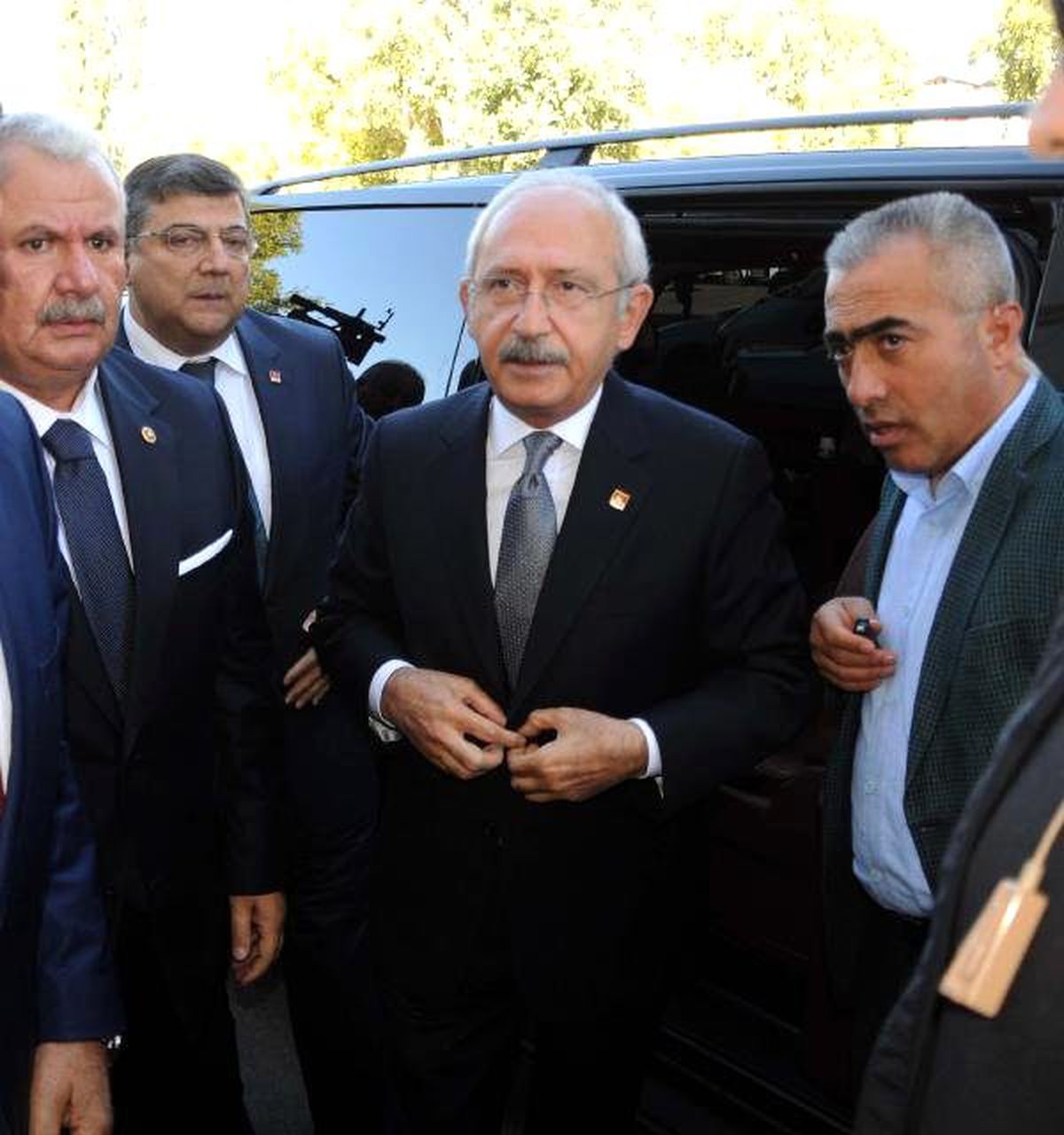 Kılıçdaroğlu, Turhal Şeker Fabrikası\'nda İşçilerle Yemek Yedi