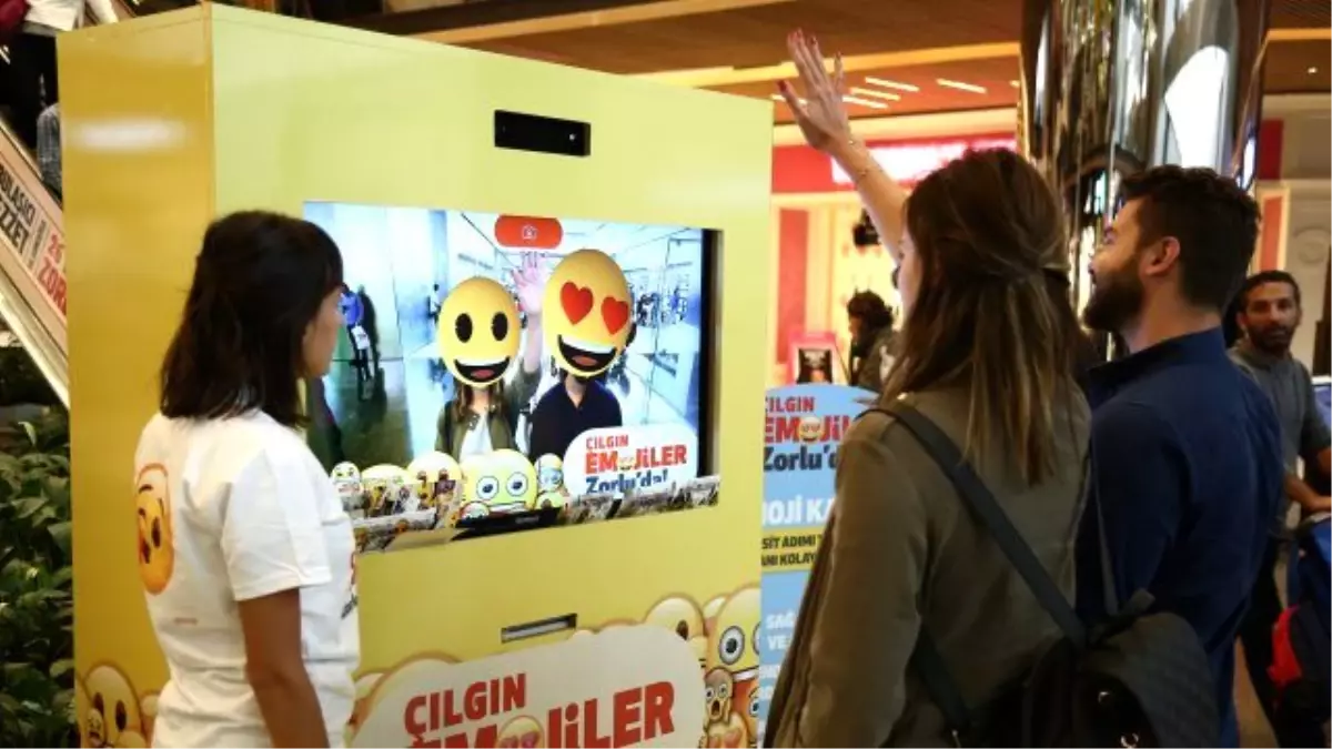 Emoji Çılgınlığı Zorlu Center\'da