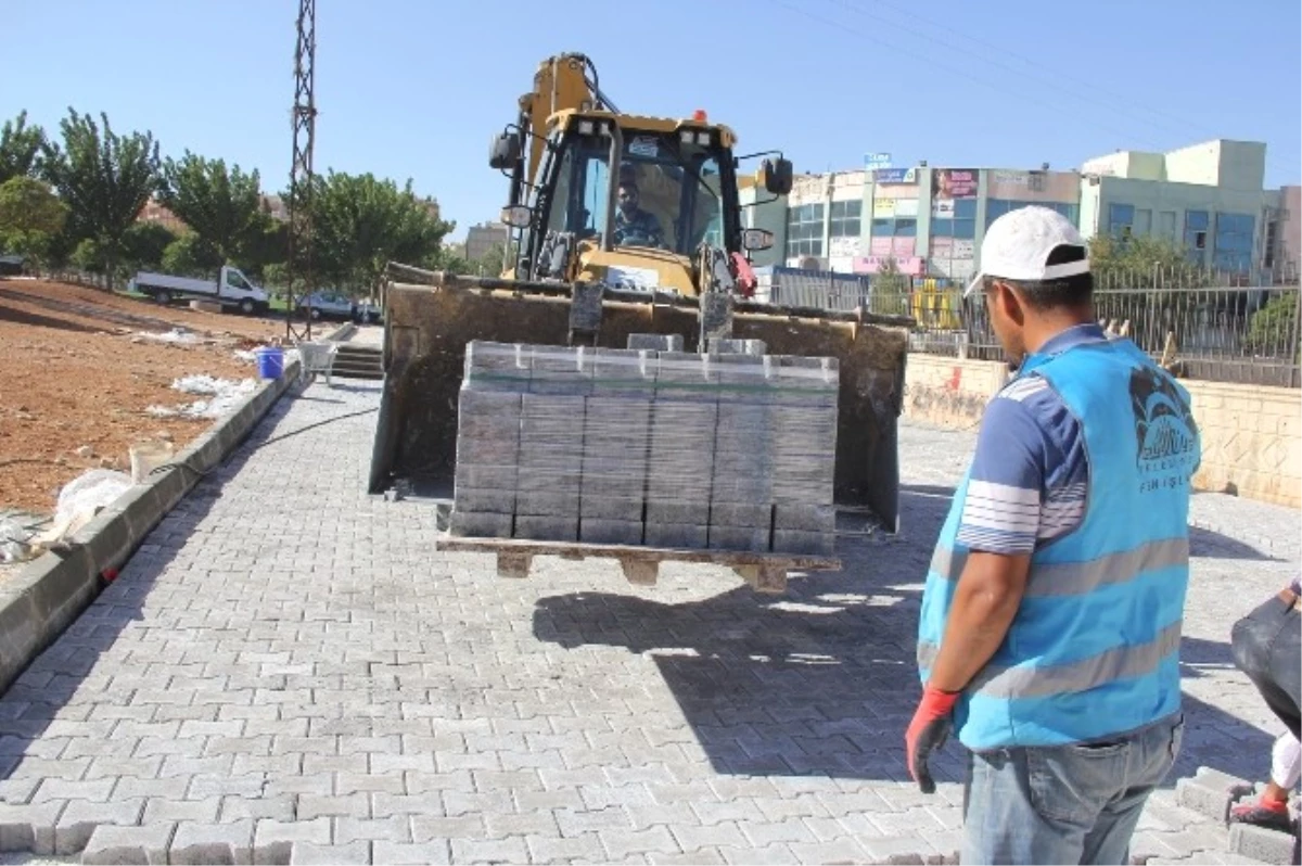 Eyyübiye Belediyesi Yol Yapım Çalışmalarını Sürdürüyor