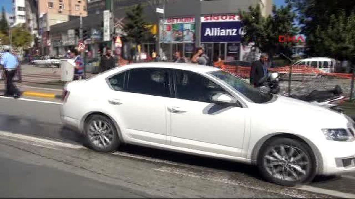 Gaziantep\'te Devrilen Motosikletin Sürücüsü Yaralandı