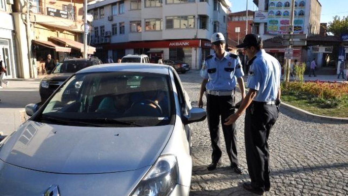 272 Polis ve 55 Rütbeli Personel ile 390 Okul Güven Altında
