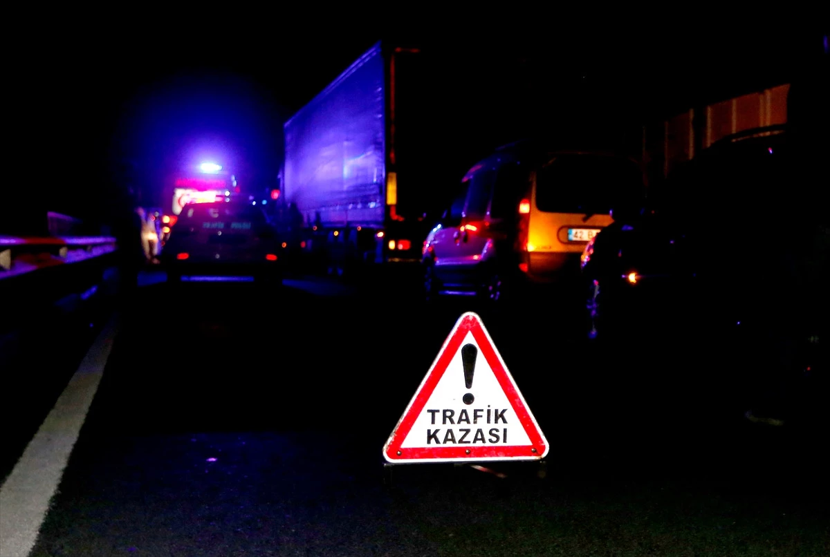 İzmir\'de Trafik Kazası: 1 Yaralı