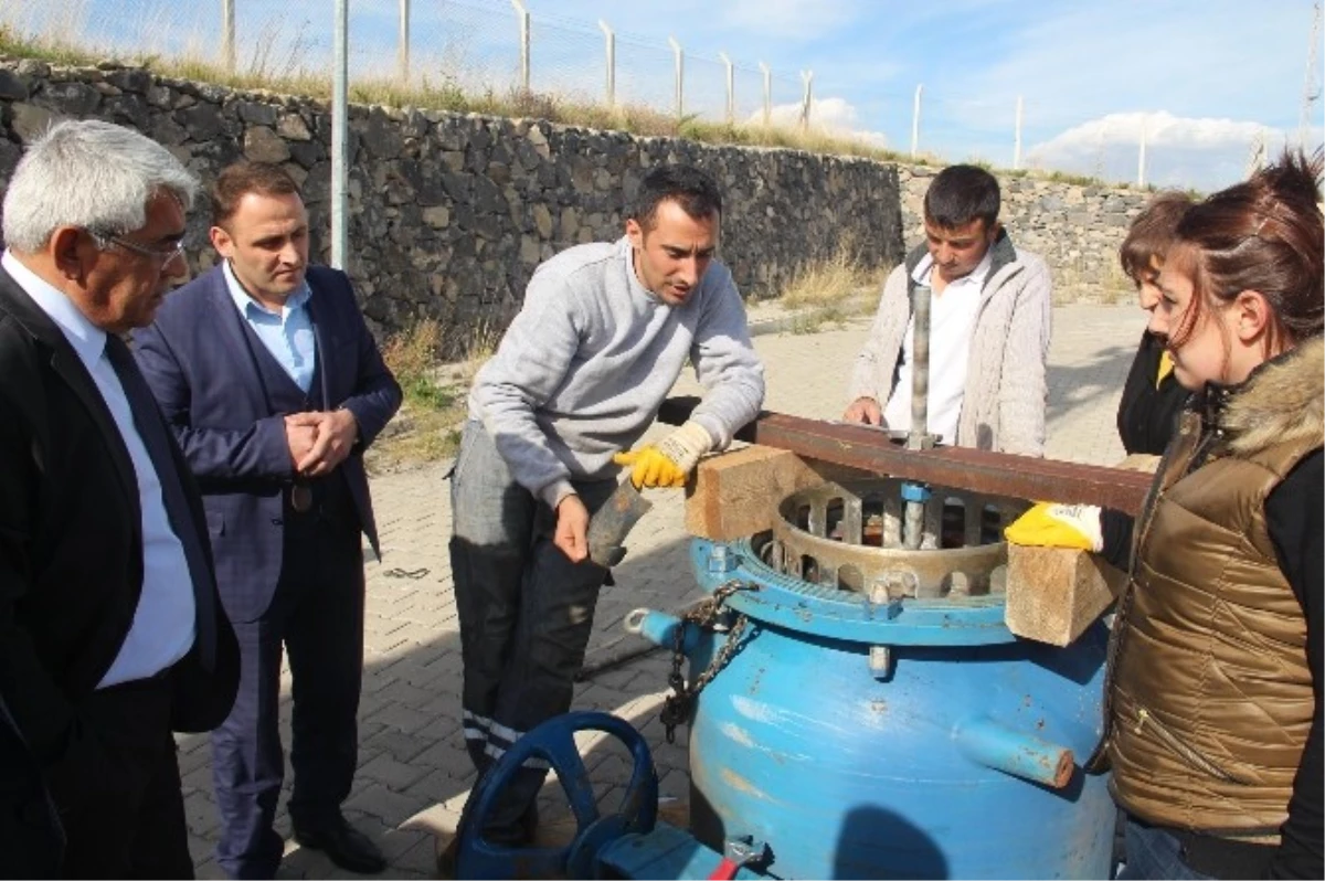 Kars Belediyesi İçme Suyu Arıtma Tesisleri\'nde Bakım Onarım Yaptı