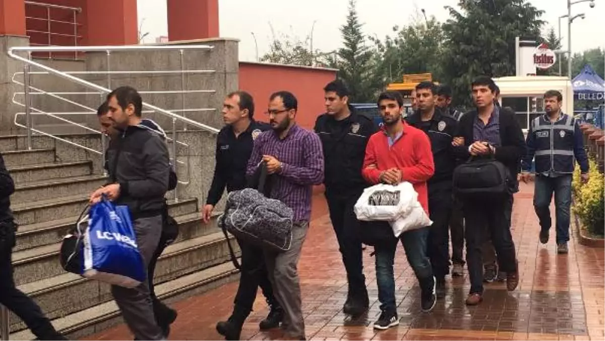 Kocaeli\'de Fetö Operasyonunda 10 Öğretmen Adliyeye Sevk Edildi