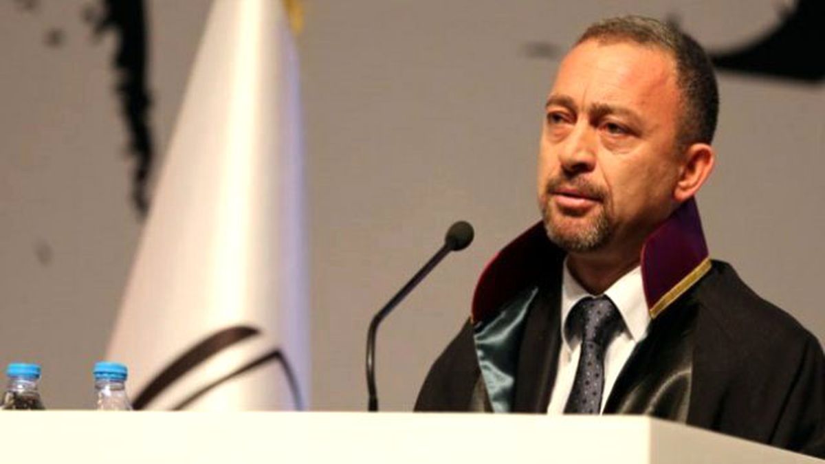 Kocasakal, Baro Başkanlığına Aday Olmayacağını Duyurdu