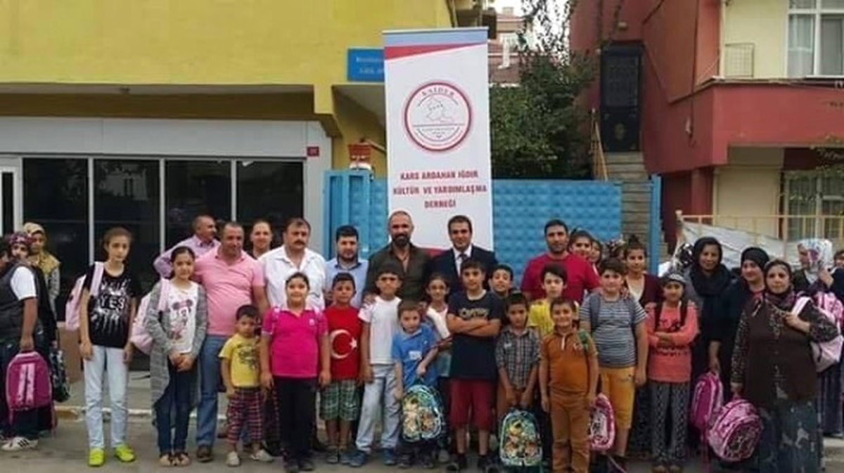 Pendik Kaider\'den Çocuklara Kırtasiye Desteği