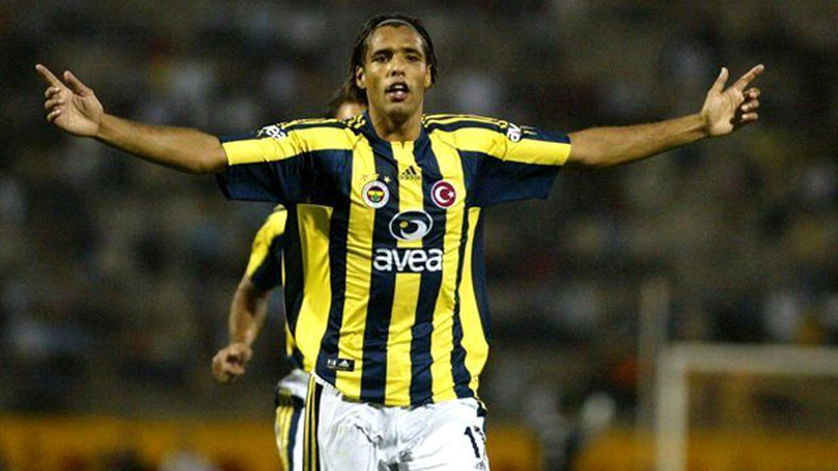 Pierre van Hooijdonk: Feyenoord, Fenerbahçe Maçında Bir Adım Önde