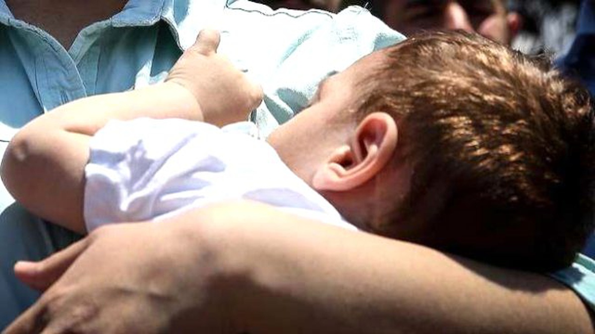 Üç Kişinin Dna\'sına Sahip Bebek" Sağlıklı Büyüyor