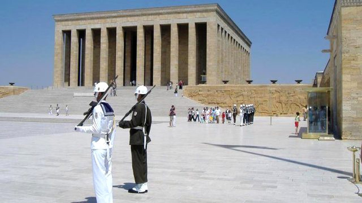 Ankaralılar Derneği, Anıtkabir\'i Ziyaret Etti