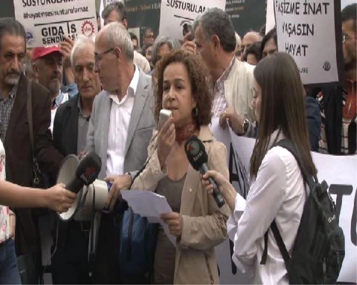Beyoğlu\'nda Khk ile Televizyon Kanallarının Kapatılması Eylemi