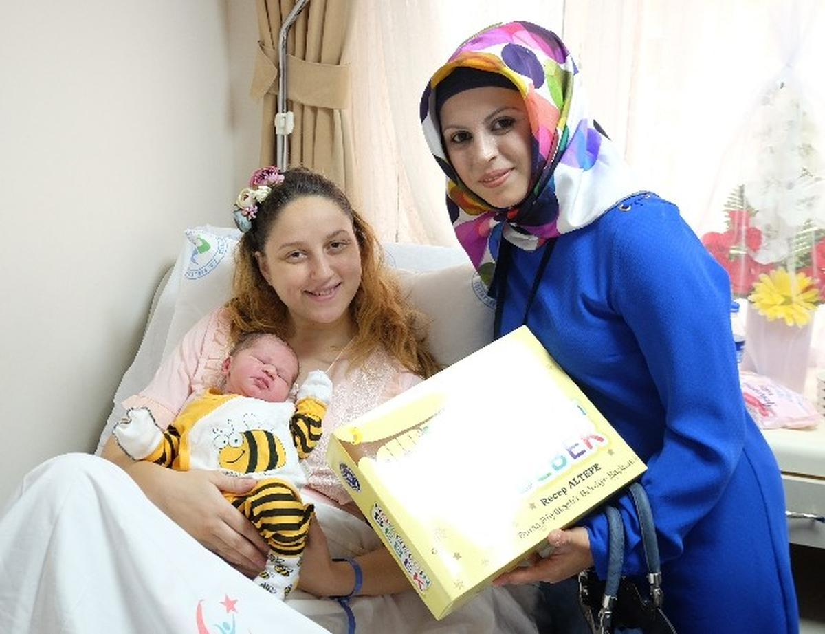 Büyükşehir\'den \'Hoşgeldin Bebek\' Hediyesi