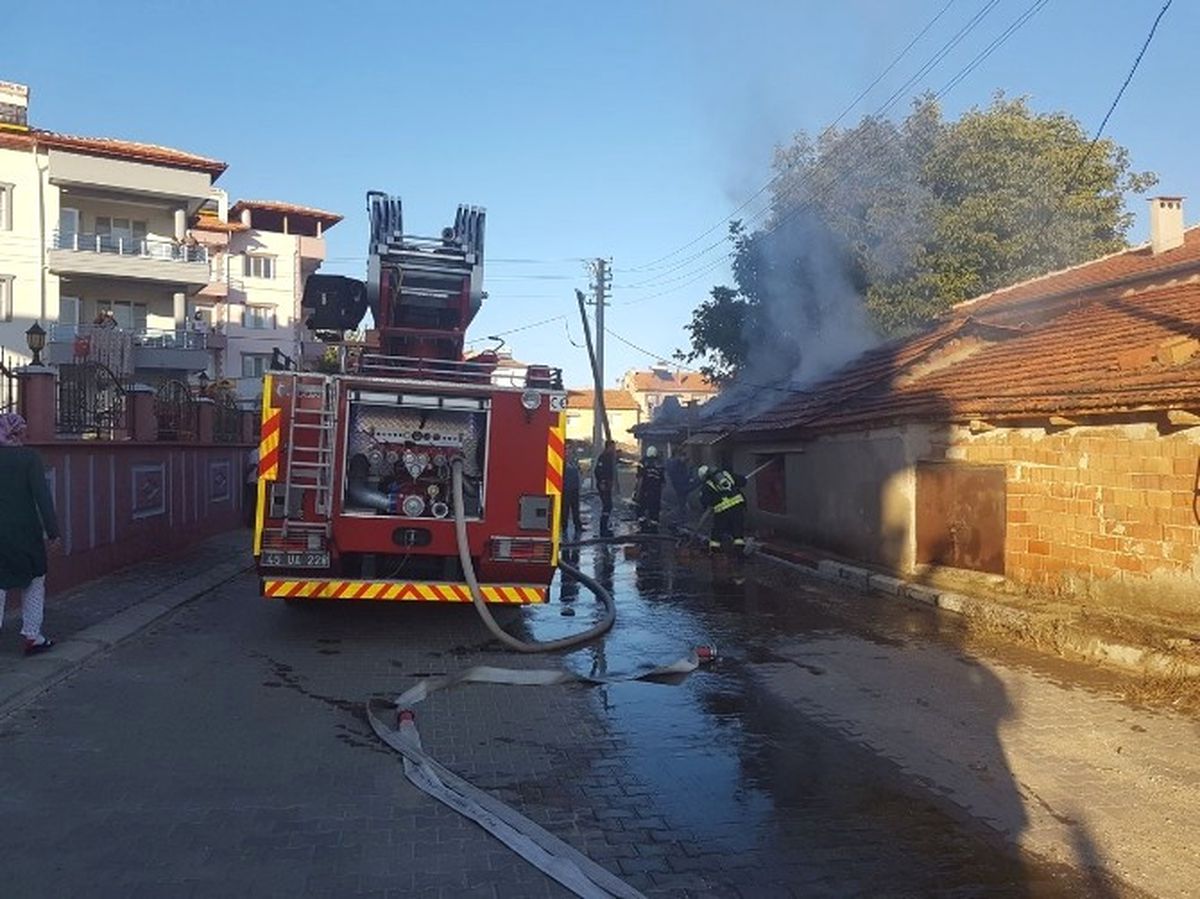 Depoda Çıkan Yangın Korkuttu