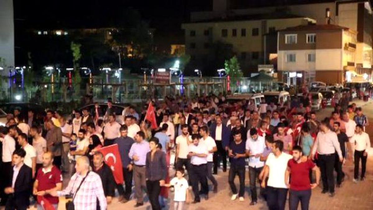 Erciş\'te Terör Saldırıları Lanetlendi