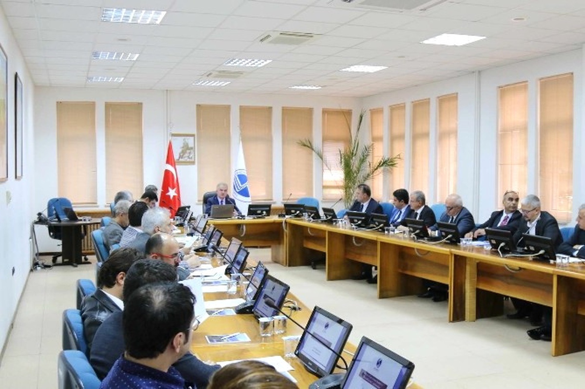 İşletme Fakültesi Danışma Kurulu Toplantısı Yapıldı