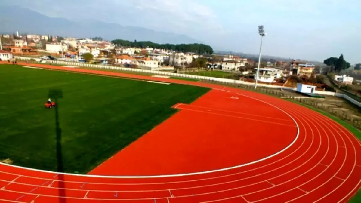 Isparta\'ya 7,5 Milyon Liralık Atletizm Tesisi