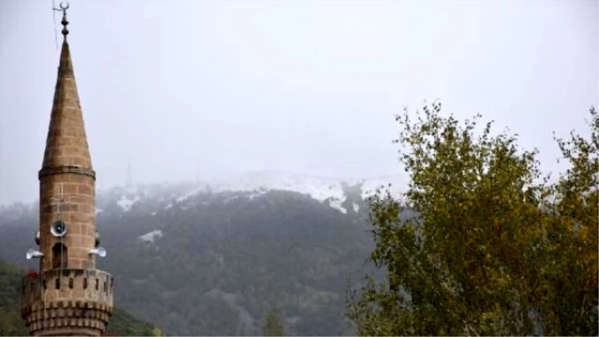 Görüntülü Haber) Posof Dağlarına Kar Yağdı