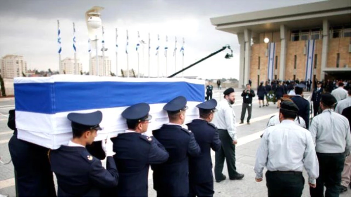 Şimon Peres İçin Parlamentoda Tören Düzenleniyor