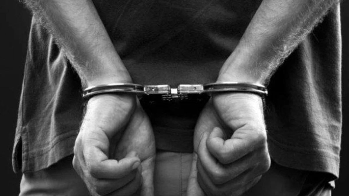 Uşak\'ta 13 Öğretmen Fetö\'den Tutuklandı