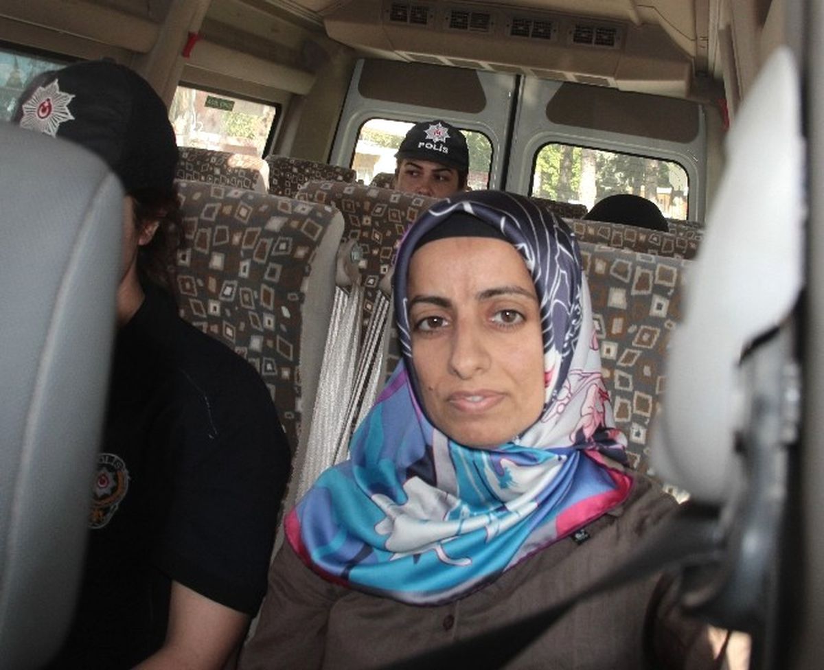13 Öğretmen Adliyeye Sevk Edildi