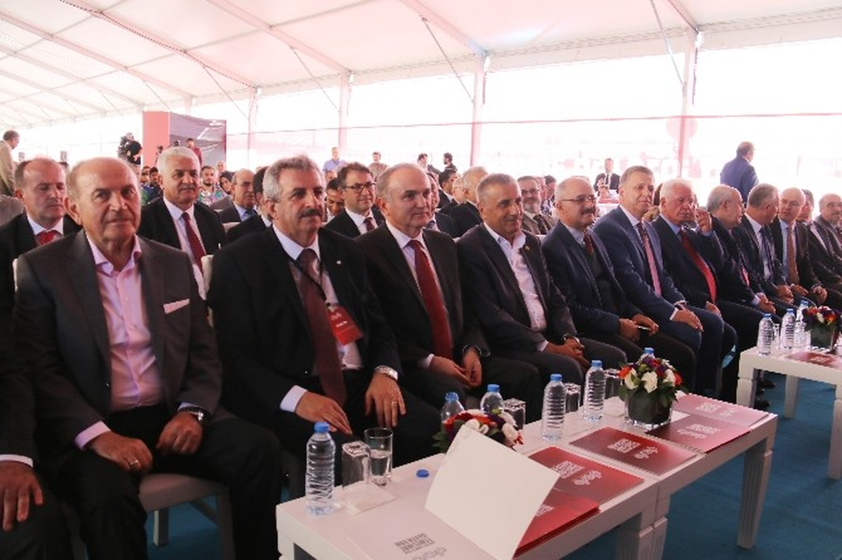 Bakan Özlü: "3d Yazıcıları Milli İmkanlarla Üretmemiz Önem Taşıyor"