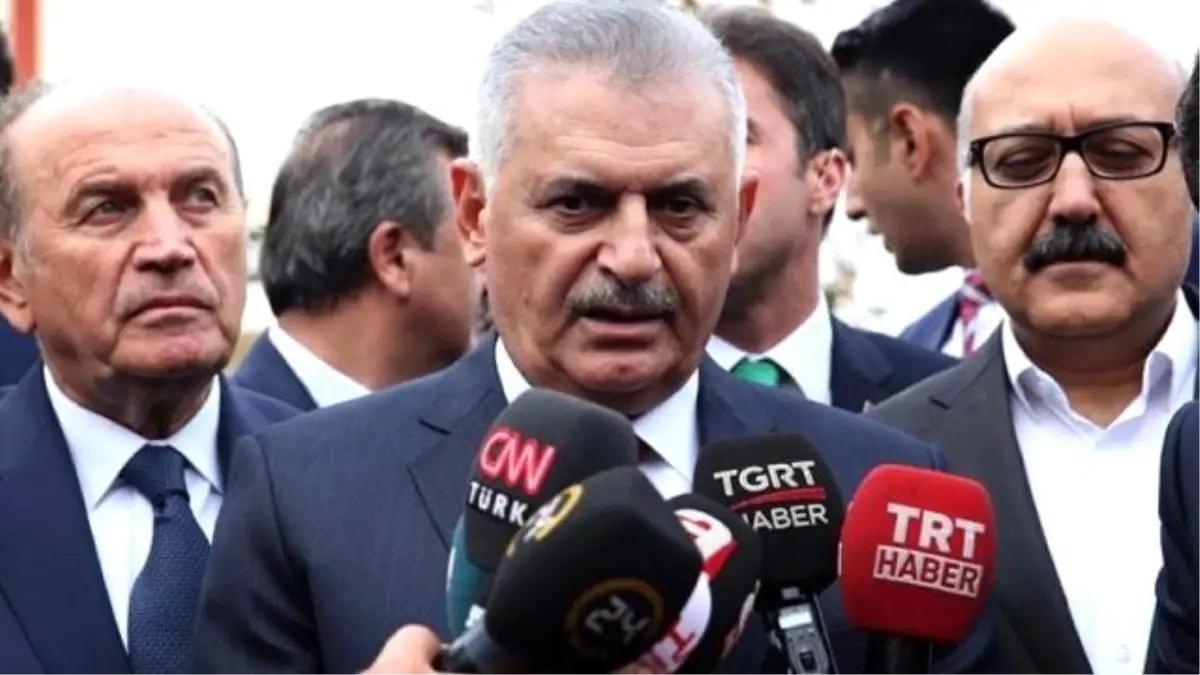 Başbakan Yıldırım, Cuma Namazını Barbaros Camii\'nde Kıldı