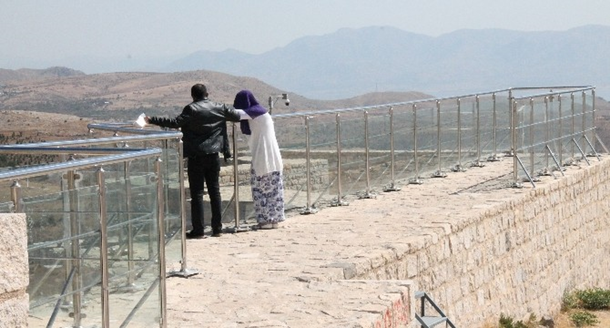 Harput Kalesi\'ne Seyir Terasları Yapıldı