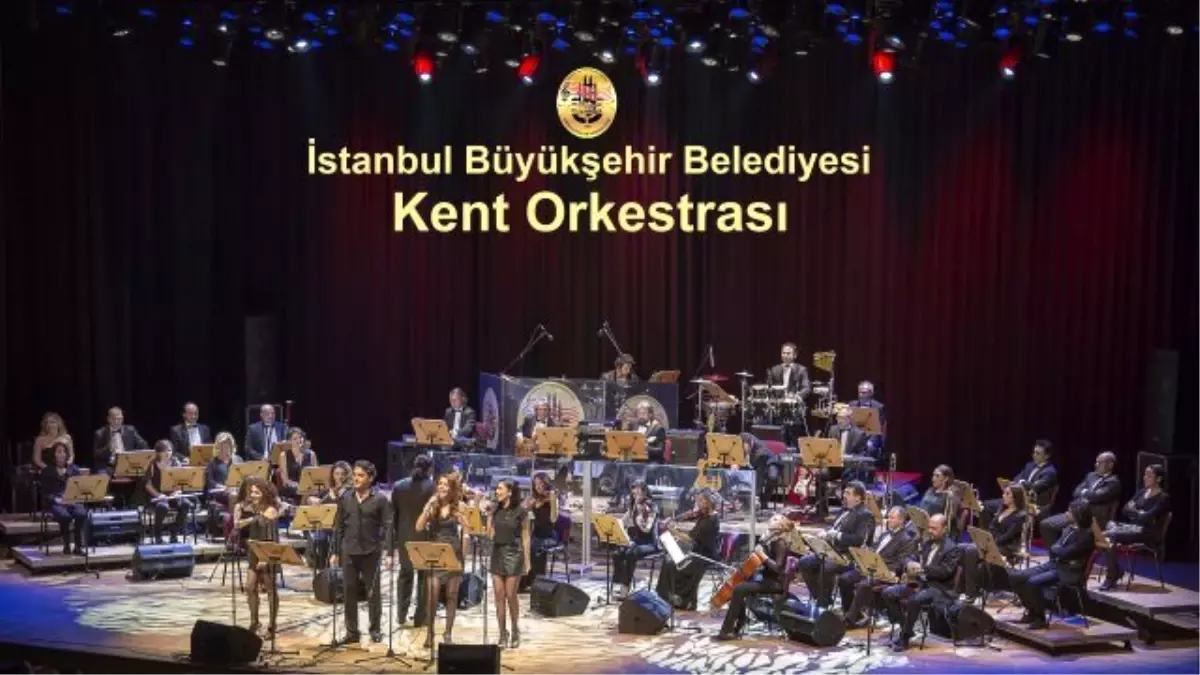 İBB Cemal Reşit Rey\'de "Aşk ve Nostalji" bir arada