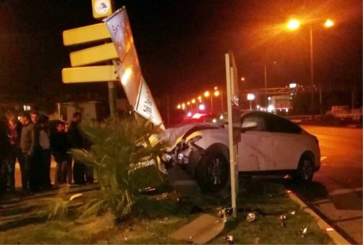 Manisa\'da Kaza: 4 Yaralı