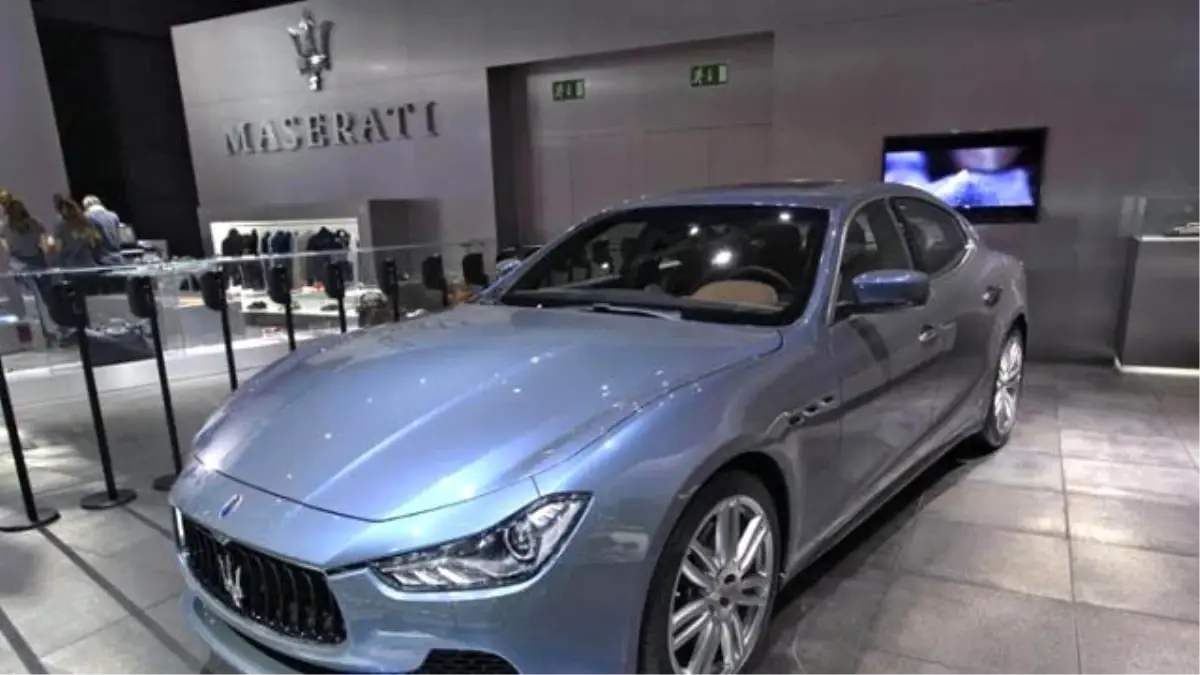 Maserati Ghibli 2016 Paris Motor Show\'da