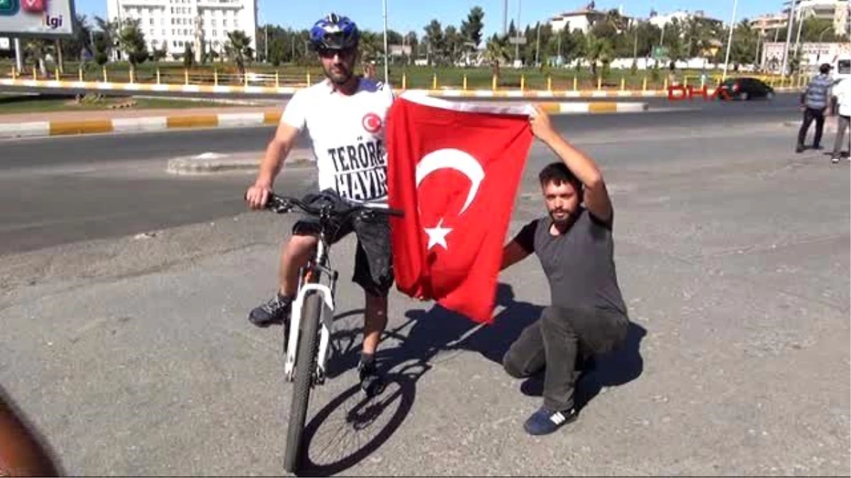 Şanlıurfalı Emlakçı Teröre Tepki İçin Ankara\'ya Pedal Çeviriyor