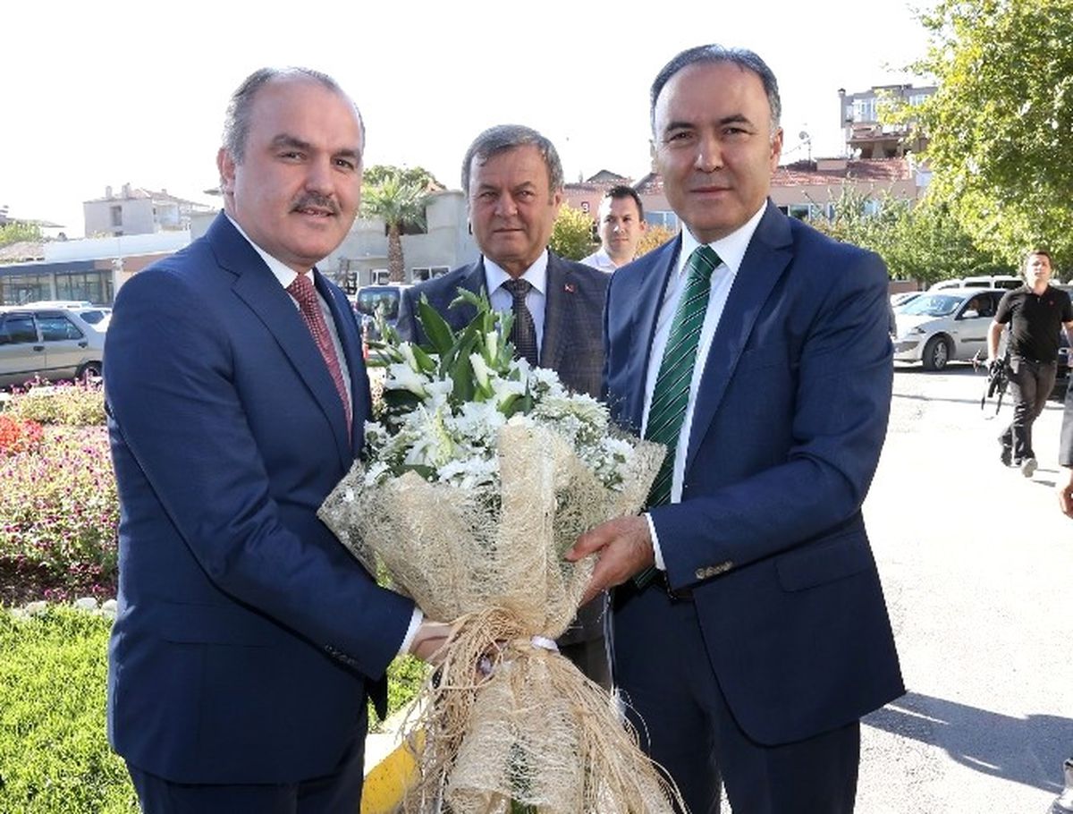 Vali Altıparmak\'tan Başkan Gürlesin\'e Ziyaret
