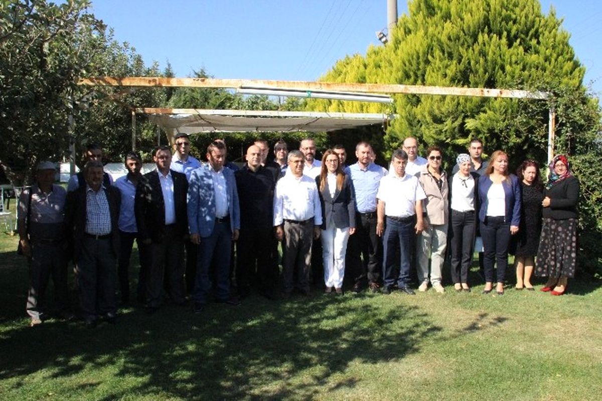AK Parti Kepez Belde Başkanlığı Yeni Yönetimini Tanıttı